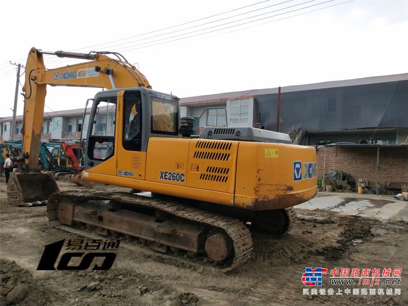 晋中市出售转让二手2011年徐工XE260C挖掘机