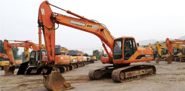 石家庄市出售转让二手2010年斗山DH220LC-7挖掘机