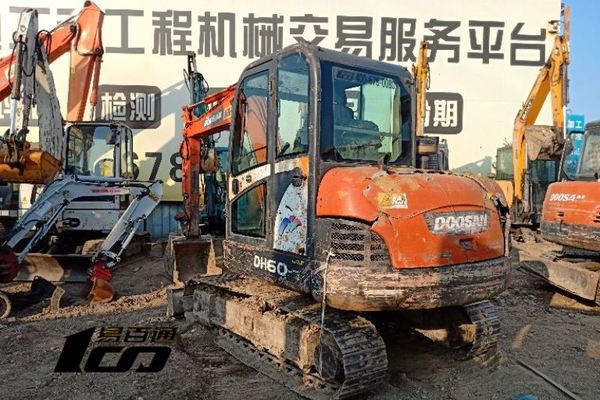 北京出售转让二手2010年斗山DH60-7挖掘机