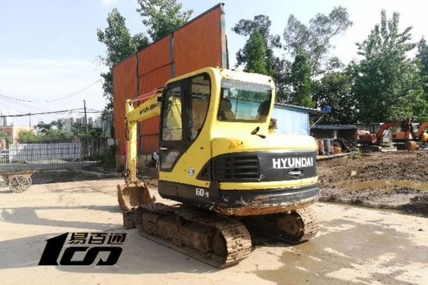 成都市出售转让二手2010年现代R60-9挖掘机