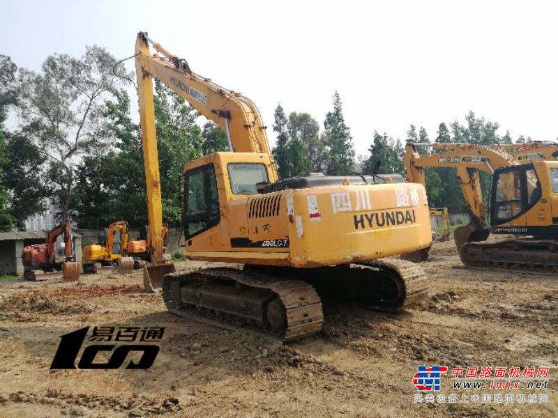 成都市出售转让二手2004年现代R225LC-7挖掘机