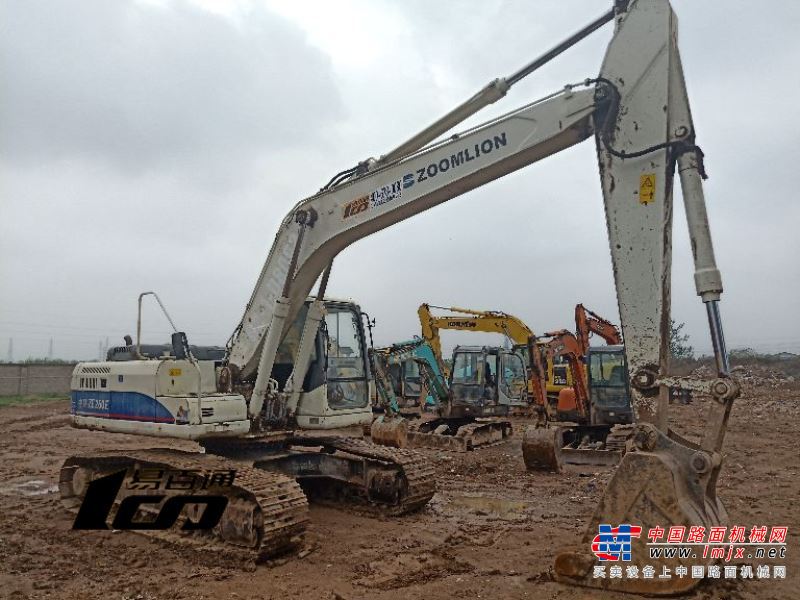 西安市出售转让二手2010年中联重科ZE230E挖掘机
