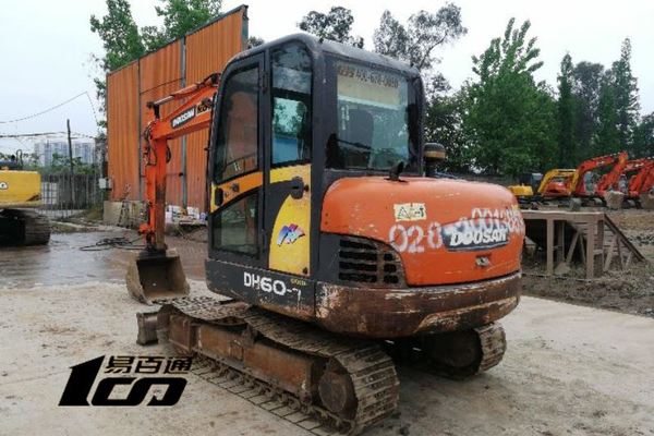 成都市出售转让二手2010年斗山DH60-7挖掘机