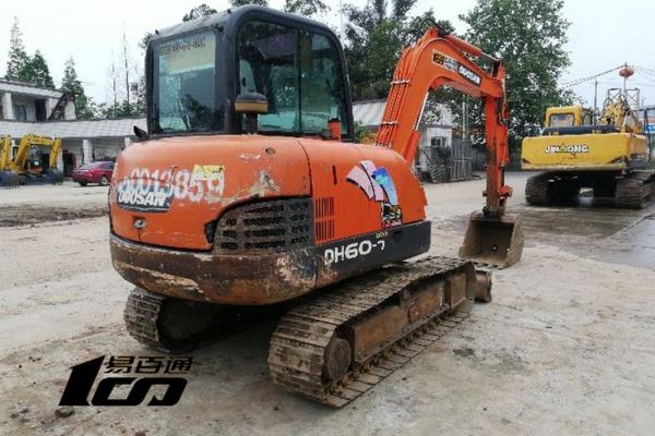 成都市出售转让二手2010年斗山DH60-7挖掘机