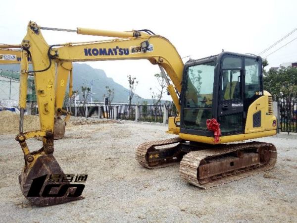 福州市出售转让二手1557小时2017年小松PC60-8挖掘机