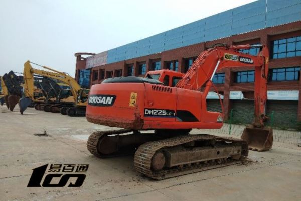 长沙市出售转让二手2009年斗山DH220LC-7挖掘机