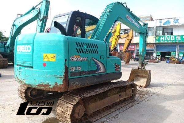 贵阳市出售转让二手2014年神钢SK75-8挖掘机