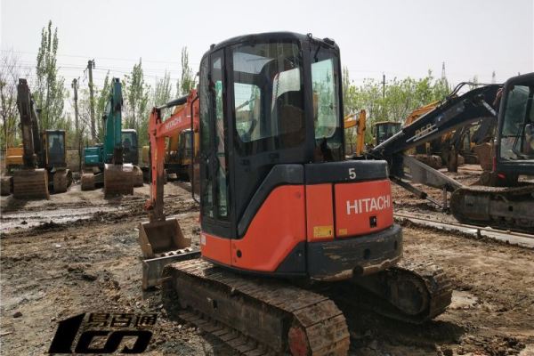 晋中市出售转让二手2010年日立ZX50U-3F挖掘机