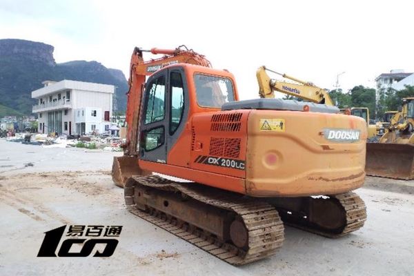 福州市出售转让二手2012年斗山DX150LC挖掘机