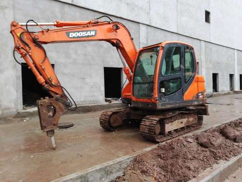 四川出售转让二手7000小时2013年斗山DX80挖掘机