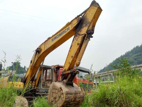 四川出售转让二手8675小时2010年国机重工ZG3225LC挖掘机