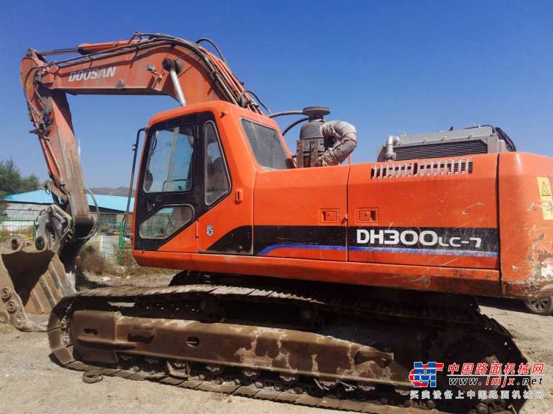 内蒙古出售转让二手9000小时2008年斗山DH300挖掘机