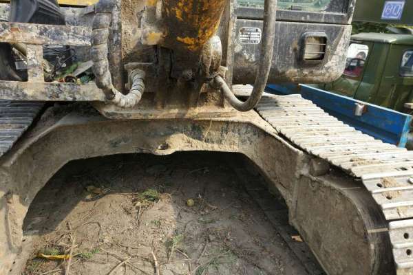 吉林出售转让二手6852小时2010年现代R60挖掘机