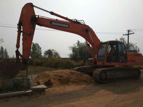 吉林出售转让二手8685小时2010年斗山DX300LC挖掘机