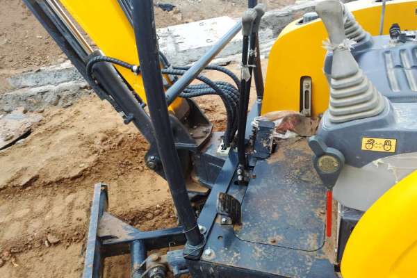 内蒙古出售转让二手500小时2017年泰安嘉和JH22挖掘机