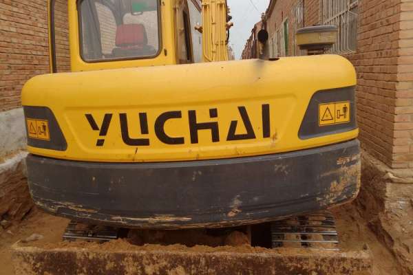 内蒙古出售转让二手5000小时2011年玉柴YC85挖掘机