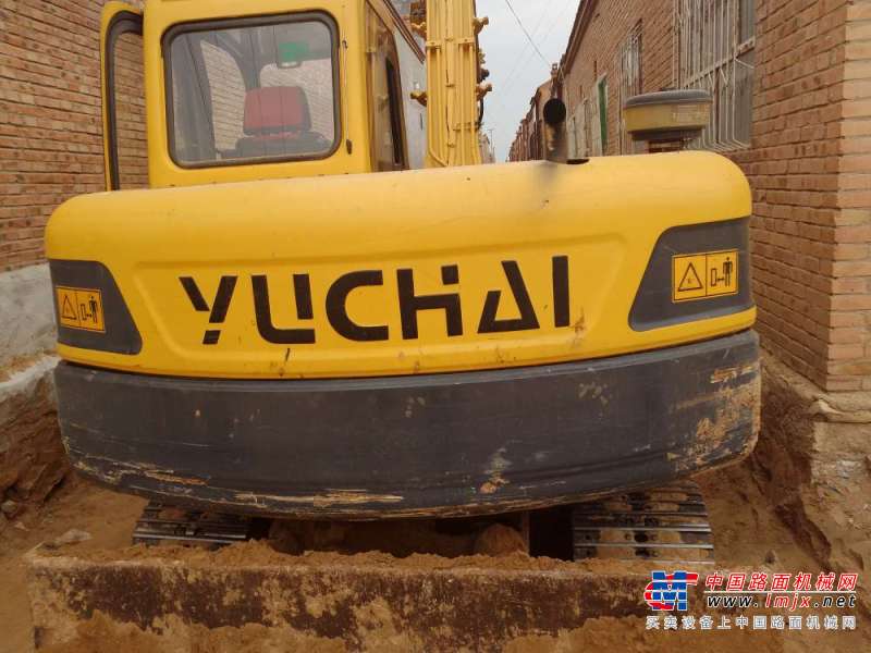 内蒙古出售转让二手5000小时2011年玉柴YC85挖掘机