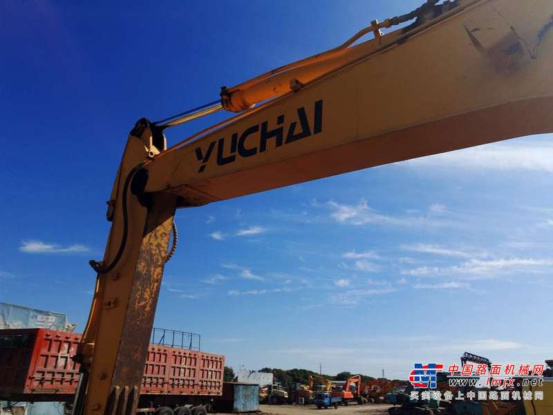 内蒙古出售转让二手6000小时2011年玉柴YC135挖掘机