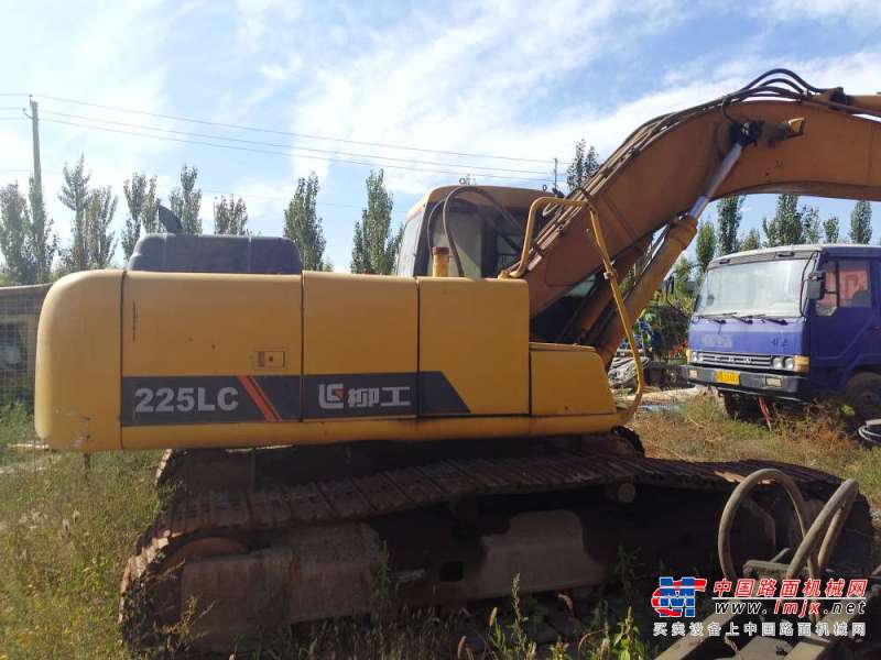 内蒙古出售转让二手8000小时2007年柳工CLG225C挖掘机