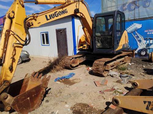 内蒙古出售转让二手6000小时2011年柳工CLG908C挖掘机
