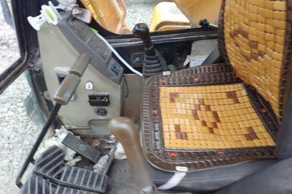 四川出售转让二手5494小时2009年现代R225LC挖掘机