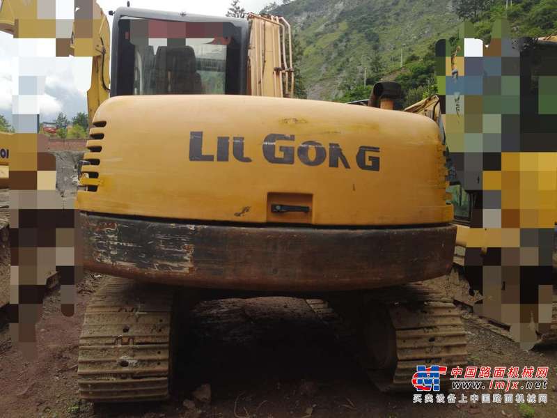 四川出售转让二手7863小时2010年柳工CLG908C挖掘机