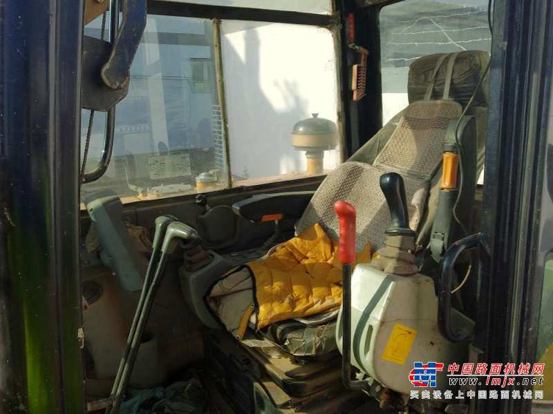 内蒙古出售转让二手6000小时2011年福田雷沃FR65挖掘机