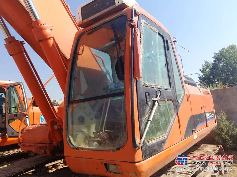 内蒙古出售转让二手15000小时2009年斗山DH300LC挖掘机
