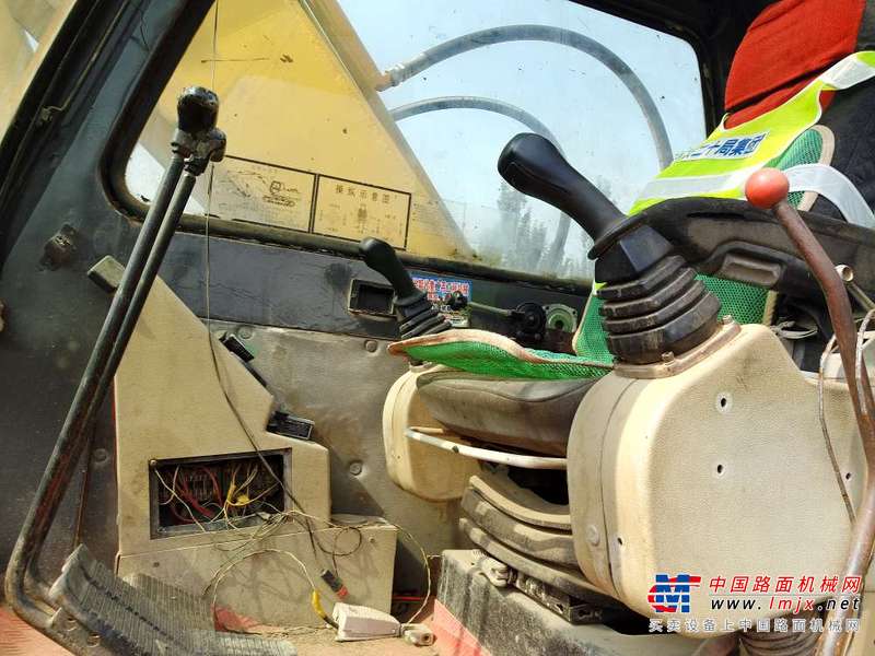 内蒙古出售转让二手9000小时2003年徐挖XCG220LC挖掘机