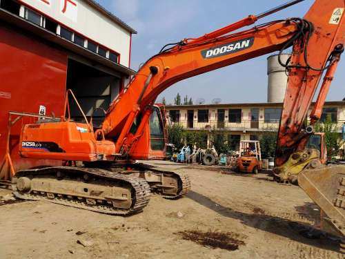 内蒙古出售转让二手9000小时2010年斗山DH220LC挖掘机
