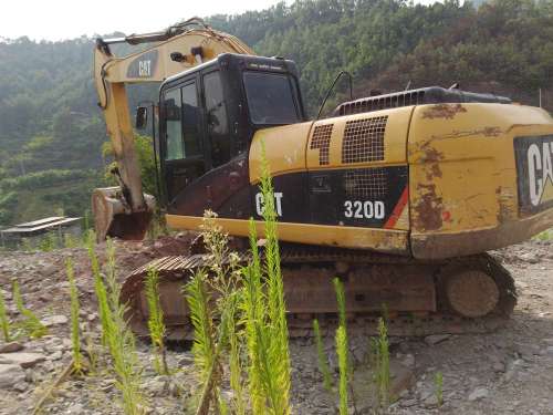 四川出售转让二手8640小时2011年卡特彼勒320B挖掘机