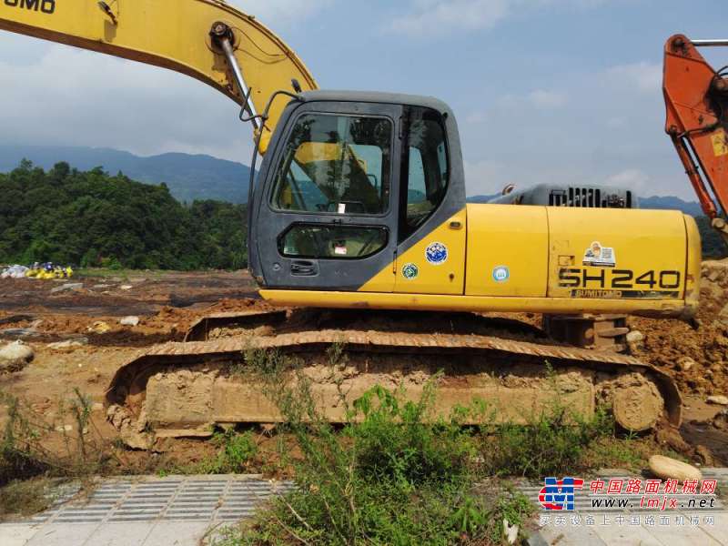 四川出售转让二手8652小时2008年住友SH240挖掘机