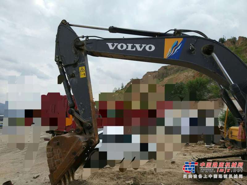 甘肃出售转让二手4500小时2013年沃尔沃EC250DL挖掘机