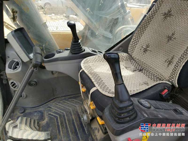 甘肃出售转让二手4500小时2013年沃尔沃EC250DL挖掘机