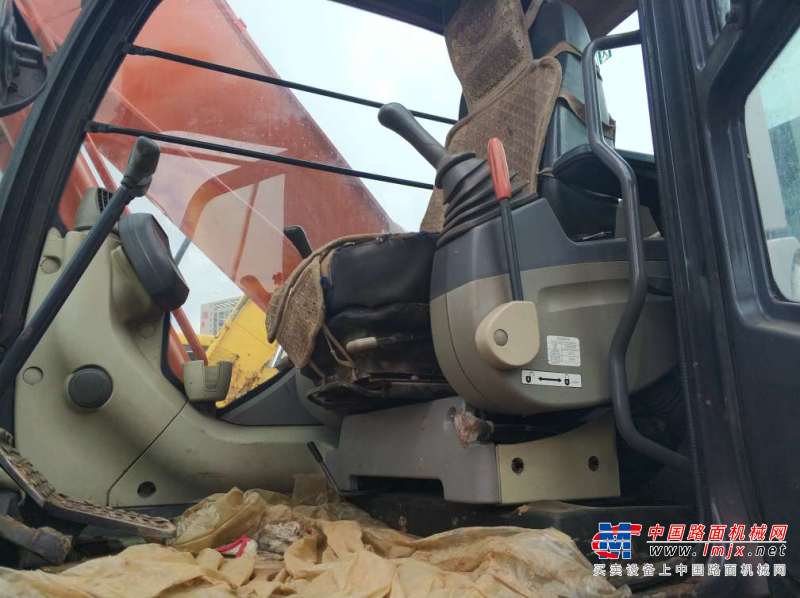 云南出售转让二手3156小时2014年日立ZX250H挖掘机
