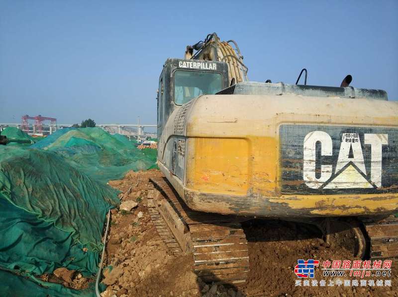 山东出售转让二手6000小时2010年卡特彼勒320D挖掘机