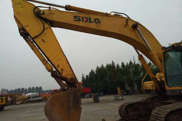 四川出售转让二手6000小时2012年临工LG6300E挖掘机