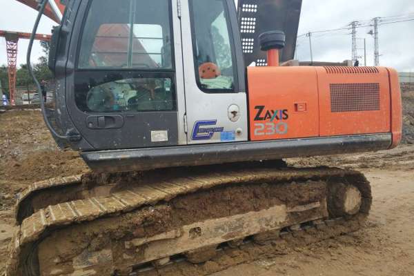 云南出售转让二手4330小时2012年日立ZX210H挖掘机