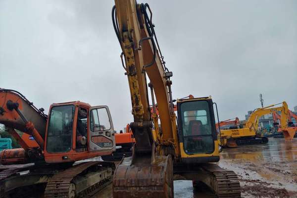 四川出售转让二手9000小时2011年山重建机JCM913D挖掘机