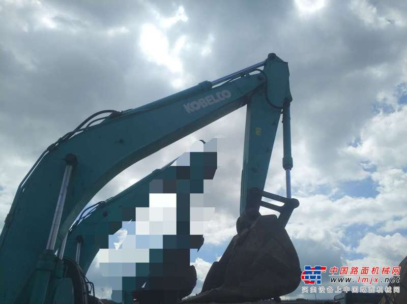 云南出售转让二手8049小时2011年神钢SK250挖掘机