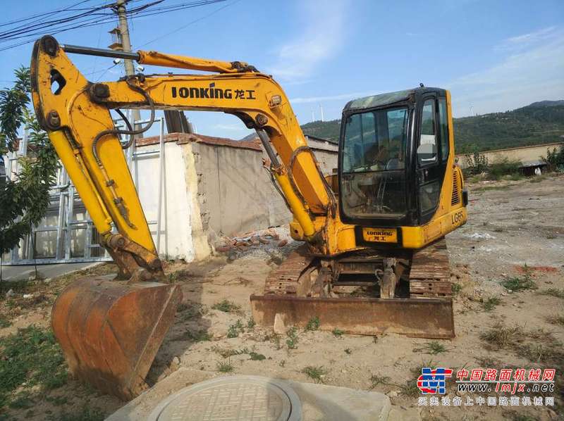 山东出售转让二手6700小时2009年龙工LG6060挖掘机