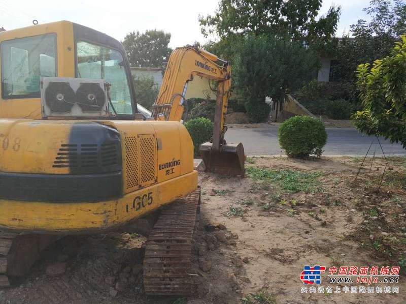 山东出售转让二手6700小时2009年龙工LG6060挖掘机
