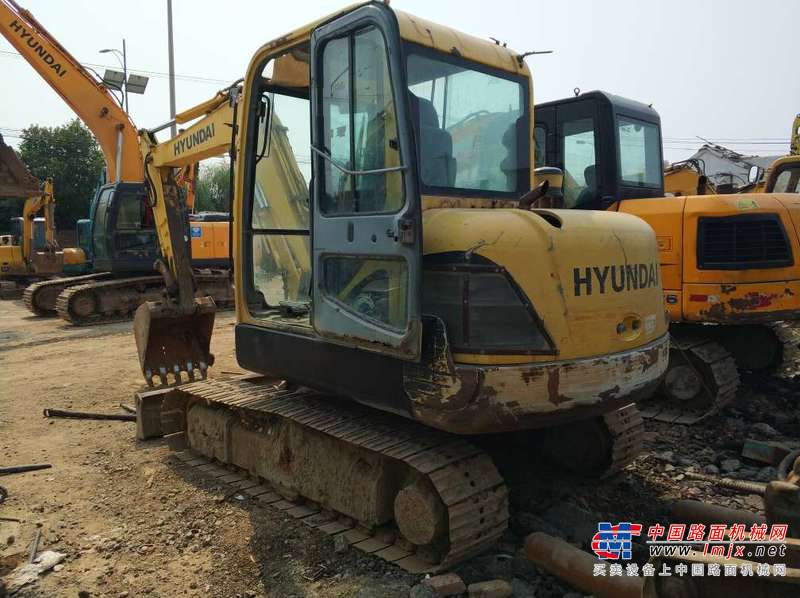 山东出售转让二手7800小时2008年现代R55挖掘机