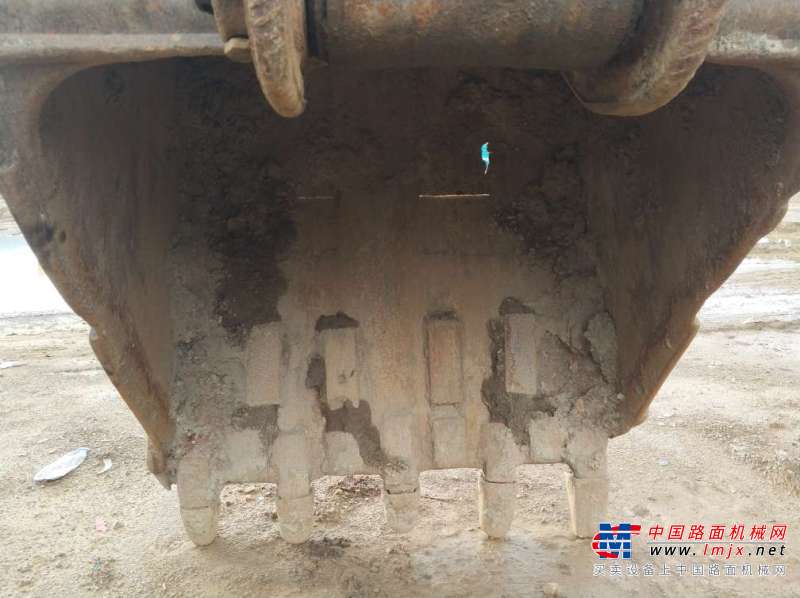 云南出售转让二手4568小时2012年临工LG6210挖掘机