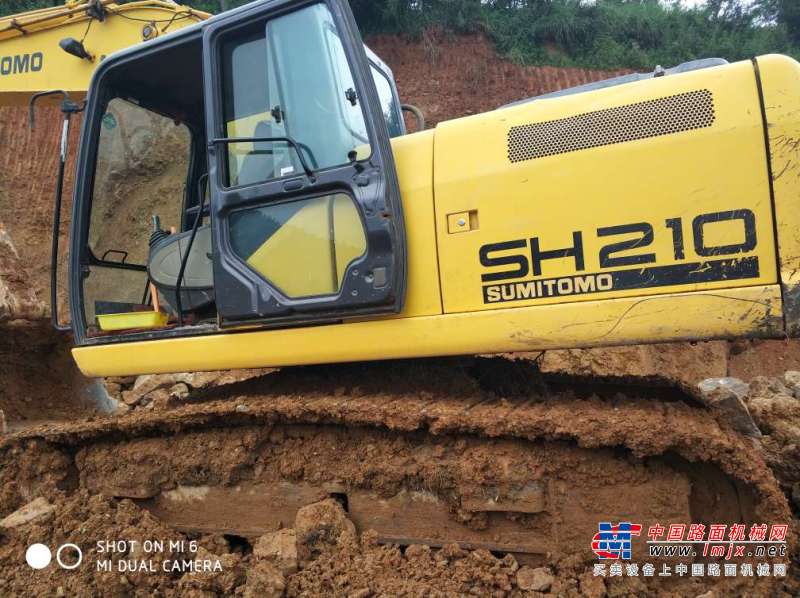 云南出售转让二手6896小时2013年住友SH210挖掘机