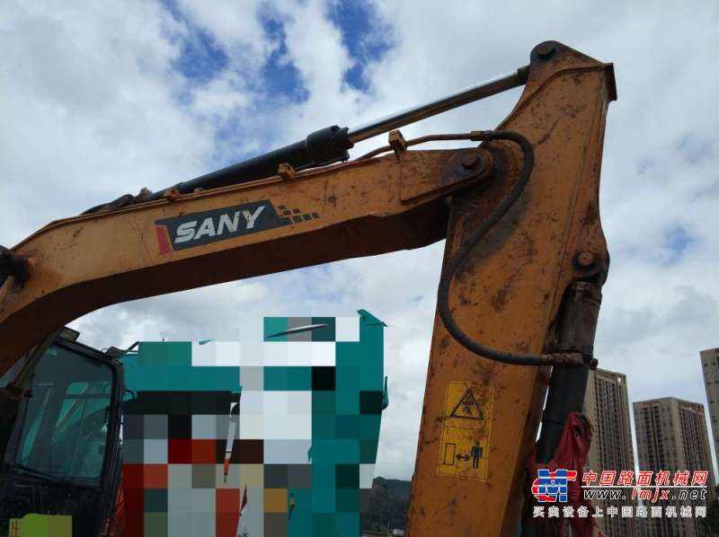 云南出售转让二手2109小时2014年三一重工SY135C挖掘机