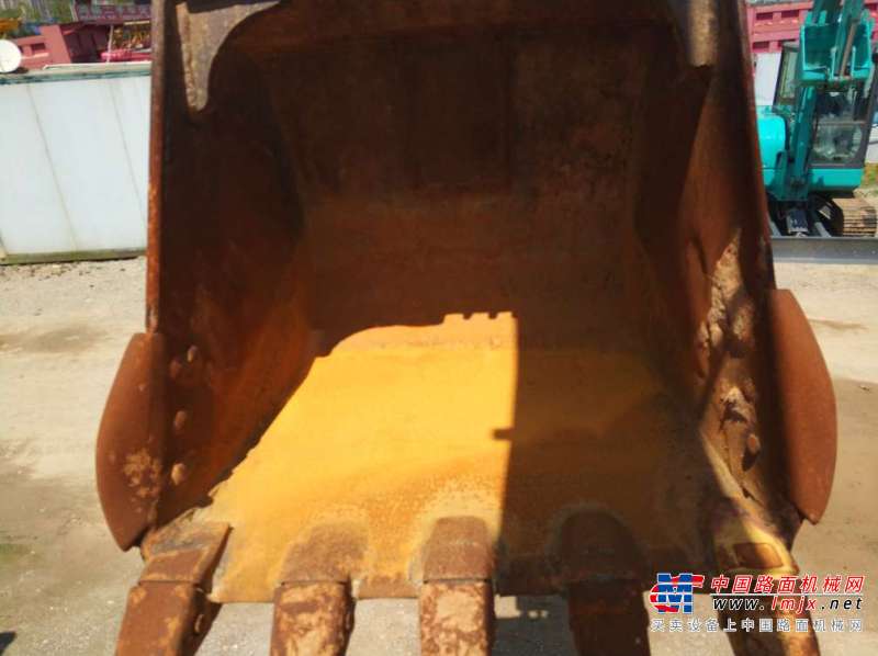 云南出售转让二手4612小时2013年加藤HD512R挖掘机
