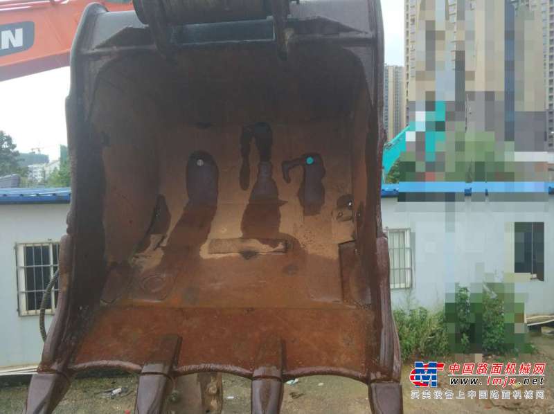 云南出售转让二手9811小时2010年龙工LG6225挖掘机