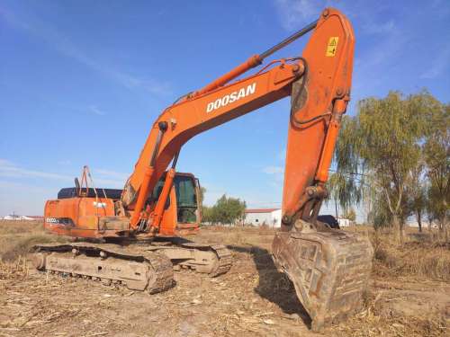 内蒙古出售转让二手14000小时2008年斗山DH300LC挖掘机