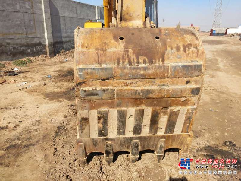 内蒙古出售转让二手15000小时2008年柳工CLG220LC挖掘机